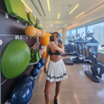 Ținuta sumară în care Inna face sport. Cum a apărut în sala de fitness, imaginația fanilor a luat-o razna