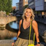 Adina Halas a învățat să călătorească inteligent.