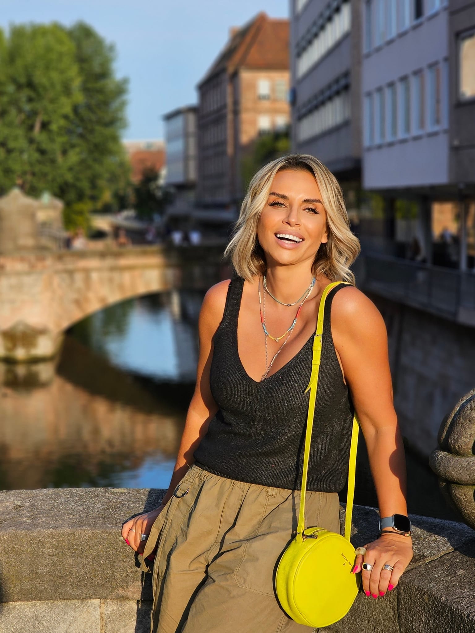 Adina Halas a învățat să călătorească inteligent.