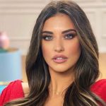 Ce tatuaj inedit are Antonia ascuns în decolteu