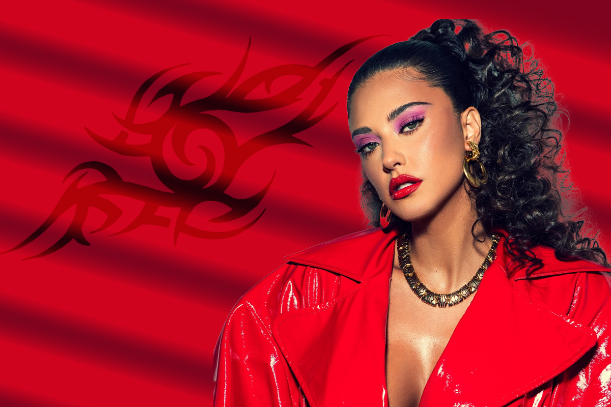 Ce tatuaj inedit are Antonia ascuns in decolteu