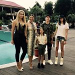 Cu ce se ocupa de fapt fetele Anamariei Prodan 6