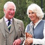 Cum a apărut regele Charles, alături de soția sa, la slujba de duminică, după aflarea bolii. Toți au remarcat acest detaliu