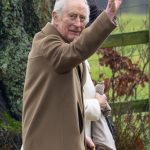 Cum a apărut regele Charles, alături de soția sa, la slujba de duminică, după aflarea bolii. Toți au remarcat acest detaliu