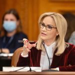 Cum arata Gabriela Firea in tinerete 26