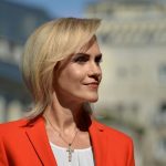 Cum arata Gabriela Firea in tinerete 27