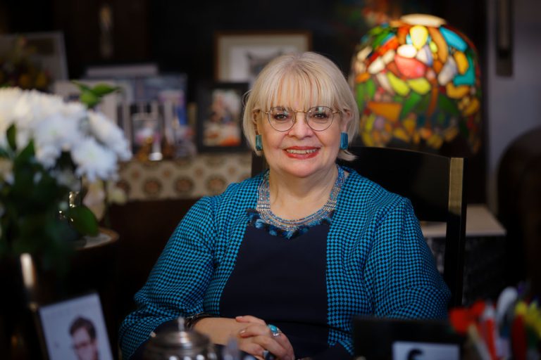 Cum arăta Irina Margareta Nistor în tinerețe. Cu greu o recunoști, imagini de colecție cu celebrul critic de film