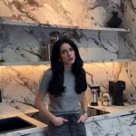 Cum arata bucataria Ioanei Grama, care se transforma intr-un singur dulap 1