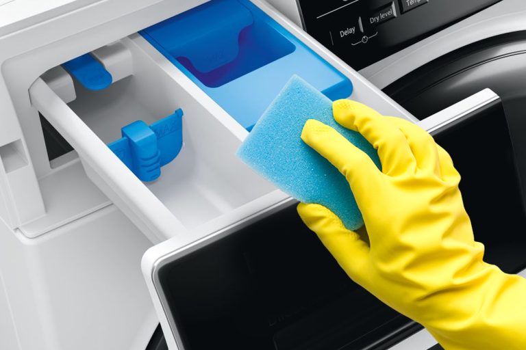 Cum poți să cureți rapid sertarele mașinii de spălat. Trucuri simple și eficiente de mare ajutor