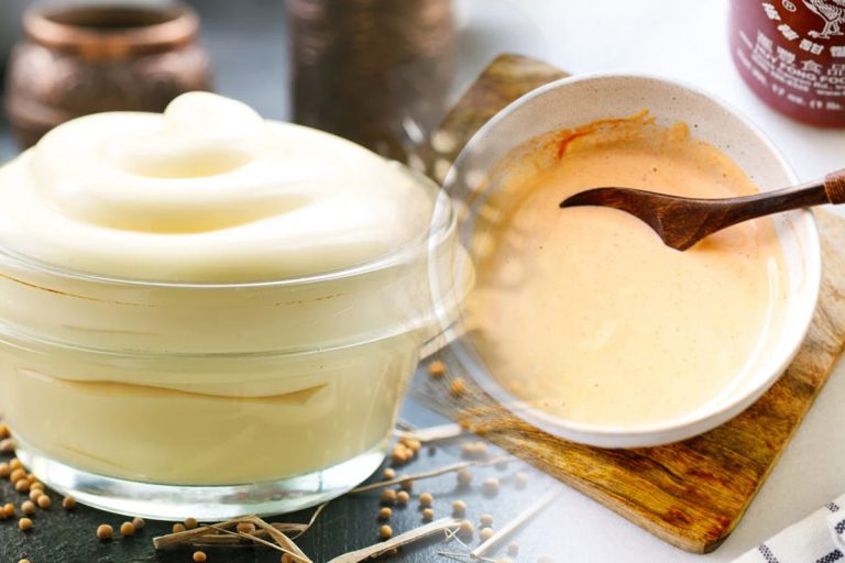 Cum se face maioneza fără ulei. Modul de preparare este foarte simplu, de ce ingrediente ai nevoie