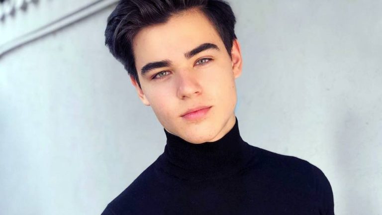 Radu Ștefan Bănică a împlinit 22 de ani. Și-a făcut un tatuaj chiar de ziua lui. Internauții au reacționat imediat: “Acum va fi greu să te oprești”