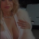 Decolteul uriaș cu care a apărut Loredana Groza în public