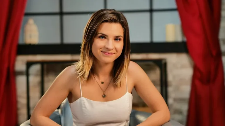 Se gândește Cristina Ciobănașu să calce pe urmele Ruxandrei Ion? Ce spune actrița: “Mi-ar plăcea!” VIDEO EXCLUSIV