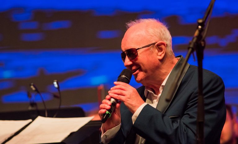 A murit George Nicolescu. Cântărețul, celebru pentru șlagărul Eternitate, avea 74 de ani. Ce s-a aflat despre cauza morții