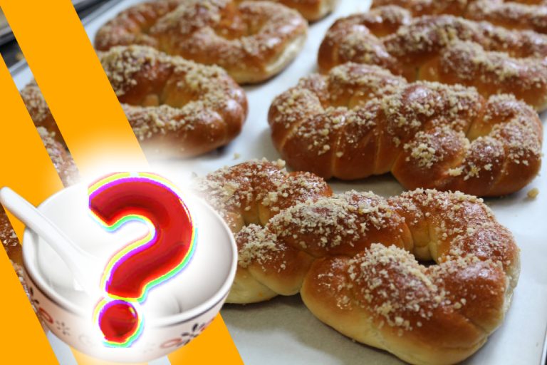 Amestecul din 3 ingrediente cu care să ungi mucenicii după ce i-ai scos din cuptor. Așa vor avea gustul ca la bunica