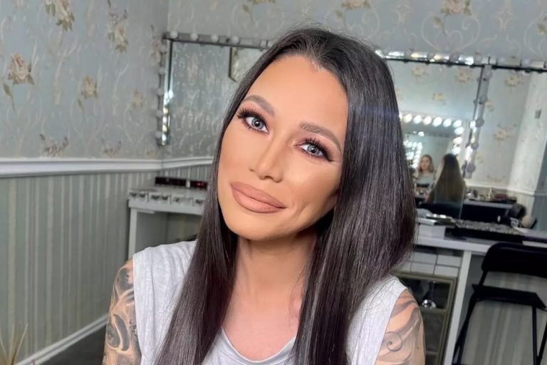 Ce machiaj de mireasă și-a ales Roxana Vancea. Vedeta a apelat la ajutorul specialistului: “Mă face de 100 de ori mai frumoasă”