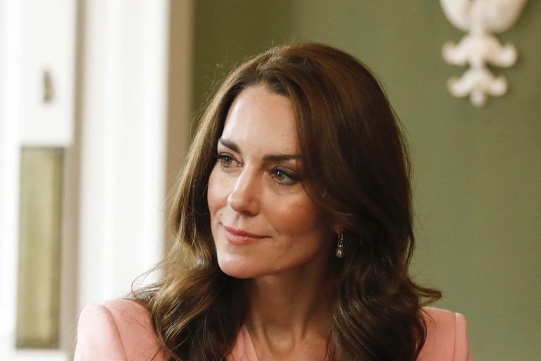 Ce tip de cancer ar avea Kate Middleton. Dezvăluirile unui medic