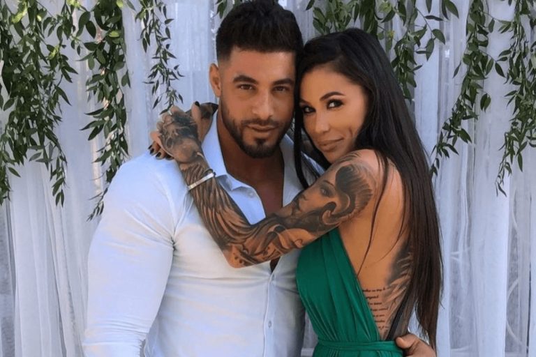 Cum a apărut Dragoș Paiu, soțul Roxanei Vancea, la petrecerea lor de nuntă. A fost un mire atipic, ce ținută neobișnuită a îmbrăcat