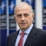 Cum arata Mircea Geoana in tinerete 12