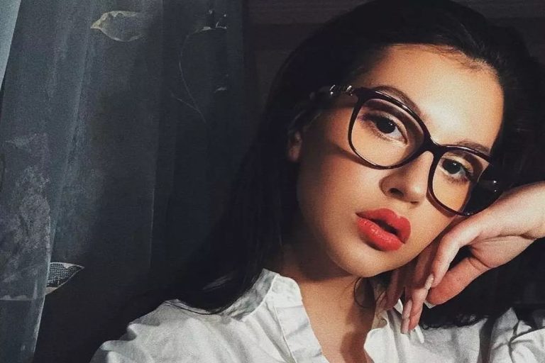 De ce afecțiune suferă Cleopatra Stratan: “Nu am vorbit niciodată public”. Artista se confruntă cu asta încă de la o vârstă fragedă