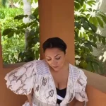 Ipostaze rare cu Andra in costum de baie 24