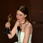 Momentul stanjenitor trait de Emma Stone, castigatoarea Oscar 2024 pentru cea mai buna actrita 6
