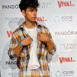 De unde a avut Emilian bani ca să se poată transforma în artist independent.