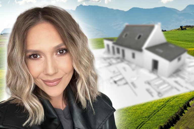 Adela Popescu a postat primele imagini cu casa de la Șușani. Cum arată vila de lux pe care ea și Radu Vâlcan și-o construiesc la țară FOTO