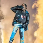 Cat costa un bilet la concertul lui Travis Scott de la Beach Please 3