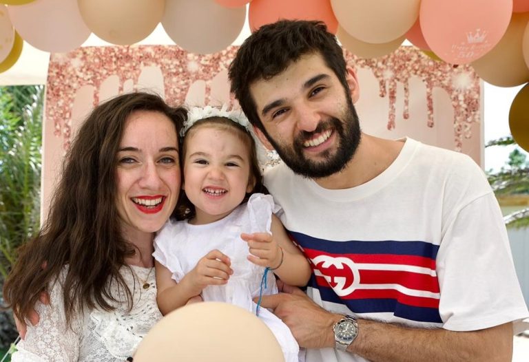 Ce diferență mare de vârstă este între Richard Abou Zaki de la Chefi la Cuțite și iubita lui. Cu câți ani este mai mare partenera chef-ului de la Antena 1