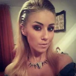 Ce operatii estetice are Alina Ceusan 1