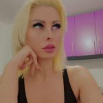 Cine este Elena Valentina Cioanca, blonda cu care se afiseaza Silvestru Sosoaca 3