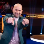 Cine este si cum arata sotia lui Cosmin Selesi 7