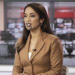 Cum arata prima prezentatoare TV din lume cu tatuaj facial 4