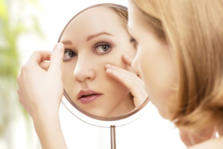 Cum să pari mai tânără după vârsta de 35 de ani. 5 trucuri geniale pe care toate femeile trebuie să le afle