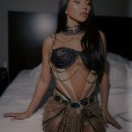 Inna si-a etalat formele perfecte in costum de baie minuscul 4