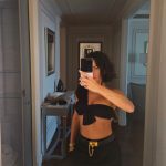 Inna si-a etalat formele perfecte in costum de baie minuscul 9