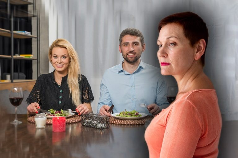 Iubitul meu vrea să facem Paștele cu părinții lui. Mama lui însă nu mă suportă, nu vreau să-mi petrec sărbătorile cu ea