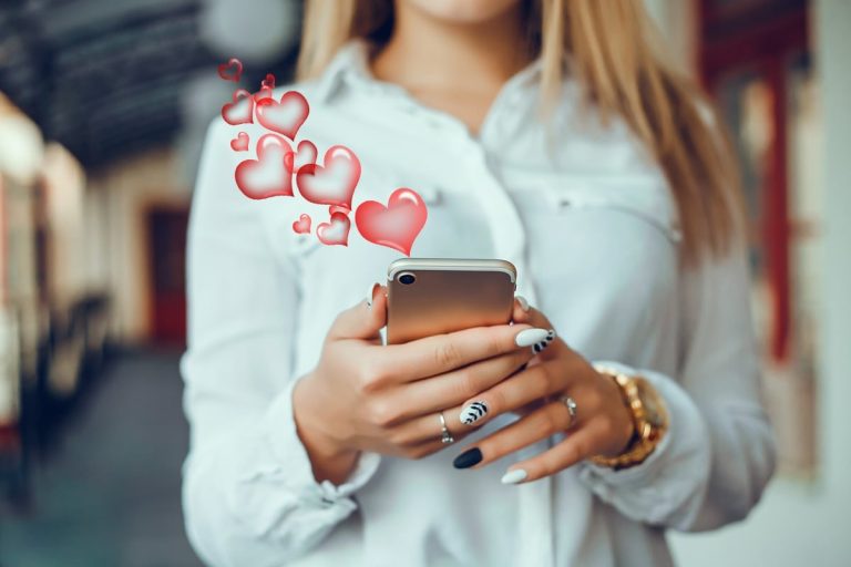 100 de mesaje de dragoste pentru el. Cum să-i arăți aprecierea într-un mod deosebit