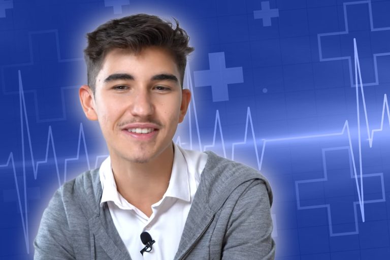 Boala de care suferă Sebastian Dobrincu, la doar 25 de ani: “Plângeam în pat de durere”