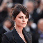 Catrinel Menghia, ravisanta intr-o rochie cu paiete 13