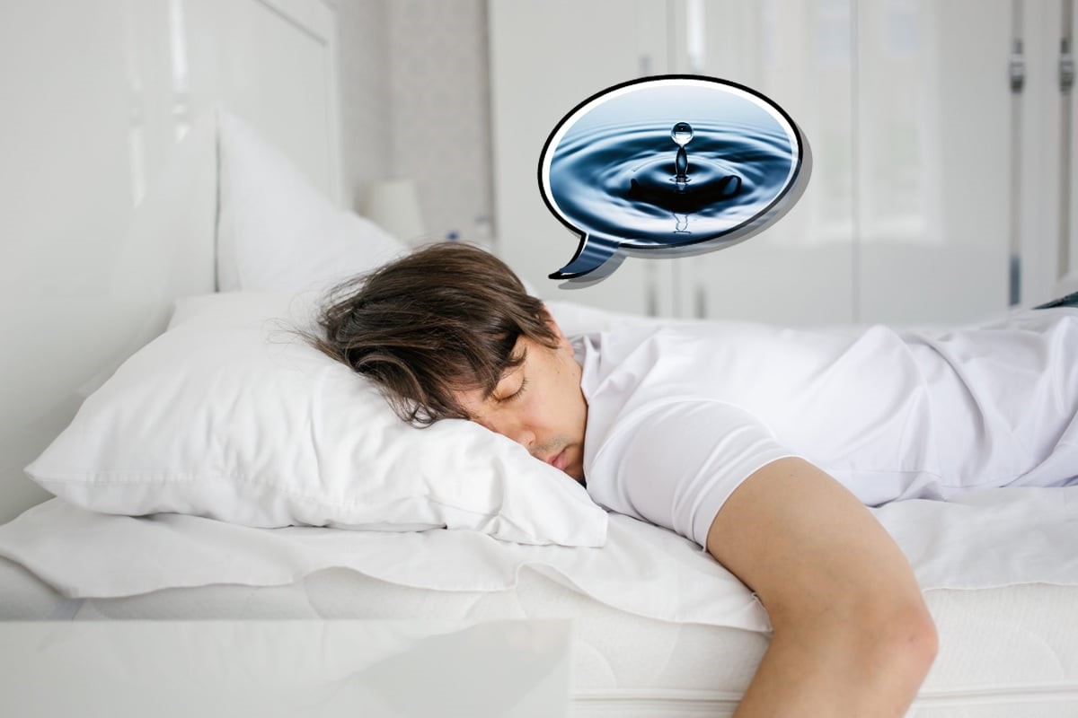 Ce înseamnă când visezi apă