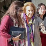 No Web - Liliane Bettencourt sort de l'hôtel Ritz ŕ Paris accompagnée de sa fille Françoise Bettencourt Meyers et de son petit fils Jean-Victor Meyers (pull rayé) le 21 octobre 2016. No Web use Never seen since few years...
Liliane Bettencourt leaves Ritz hotel with her daughter Françoise Bettencourt Meyers and her grand son Jean-Victor Meyers in Paris on October 21st 2016,Image: 303547769, License: Rights-managed, Restrictions: , Model Release: no, Credit line: AGENCE / Bestimage / Profimedia