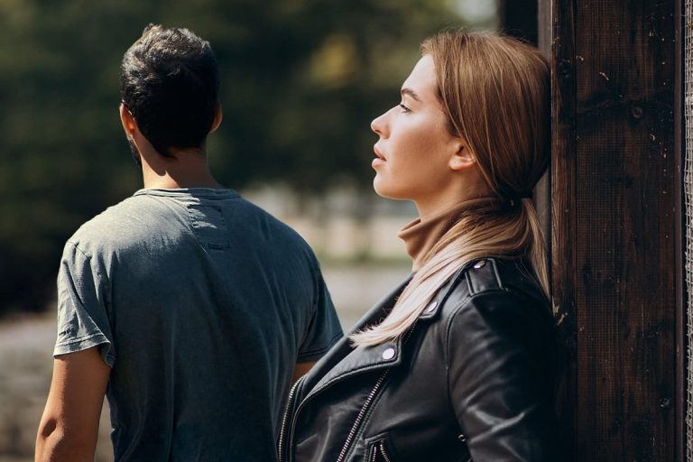 Mi-am înșelat iubitul. El a aflat și ne-am despărțit. Îmi doresc enorm să ne împăcăm