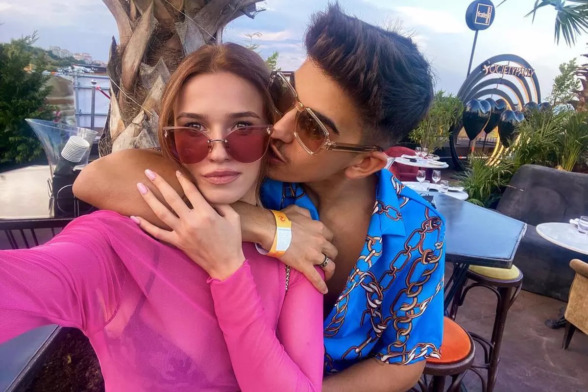 Sebastian Dobrincu si Ioana Ignat s-au despartit, dupa 3 ani de relatie