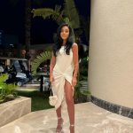 Tinuta fabuloasa in care si-a facut aparitia Adelina Pestritu de Paste 9