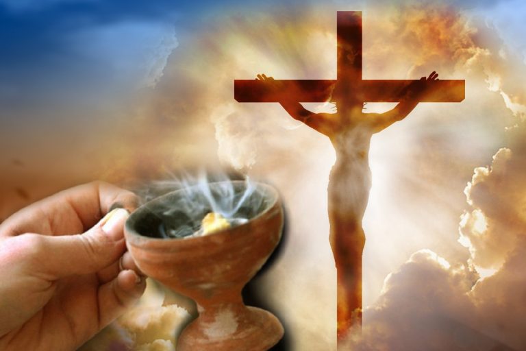 Tradiții și obiceiuri în Vinerea Mare. Ce se face și ce e interzis în această zi