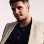 Cine este Babasha, manelistul care a urcat pe scenă la concertul Coldplay și a fost huiduit