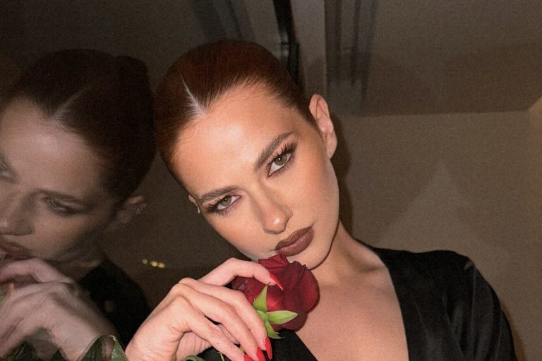 Lidia Buble, mai senzuală ca niciodată în costum de baie. Cum s-a pozat vedeta în vacanță