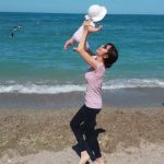 Cum și-a făcut apariția iubita lui Nicușor Dan, Mirabela Grădinaru, la vot